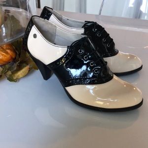 G.H. Bass & Co. • Patent Saddle Shoes/Heels